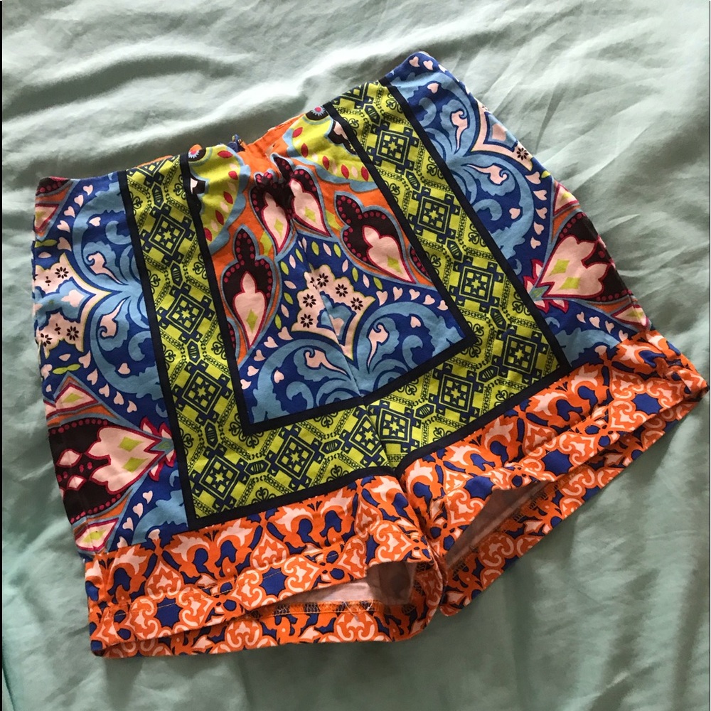 Flying Tomato High-waist shorts